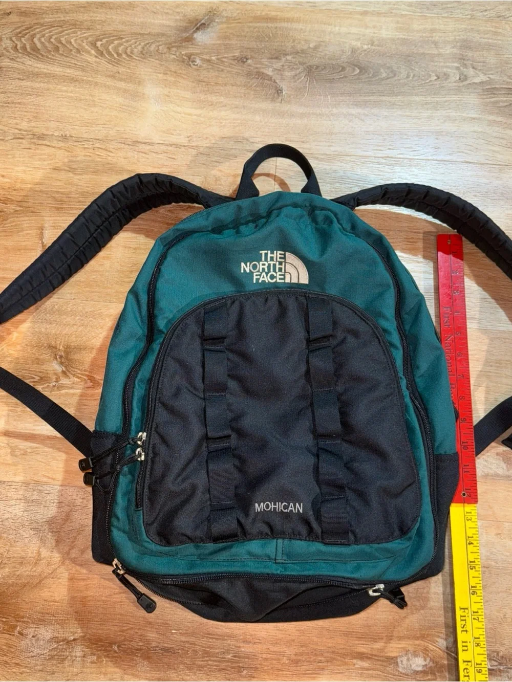 Vintage The North Face Green Mohican 15” Expandable Backpack Day Pack Hiking 90s